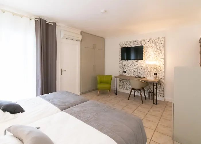 Otel La Lagune