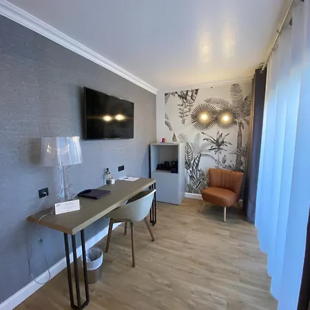 La Lagune Hotel
